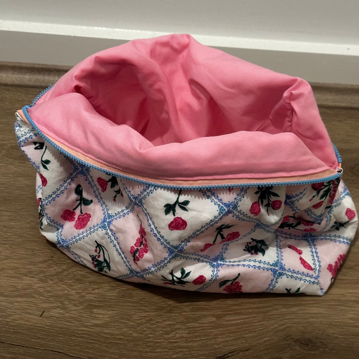 Quilted toiletries bag - pattern test